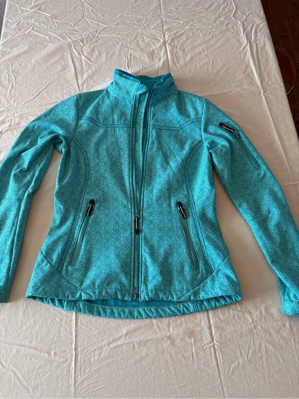 Women’s Turquoise Patterned Softshell Roper  Jacket